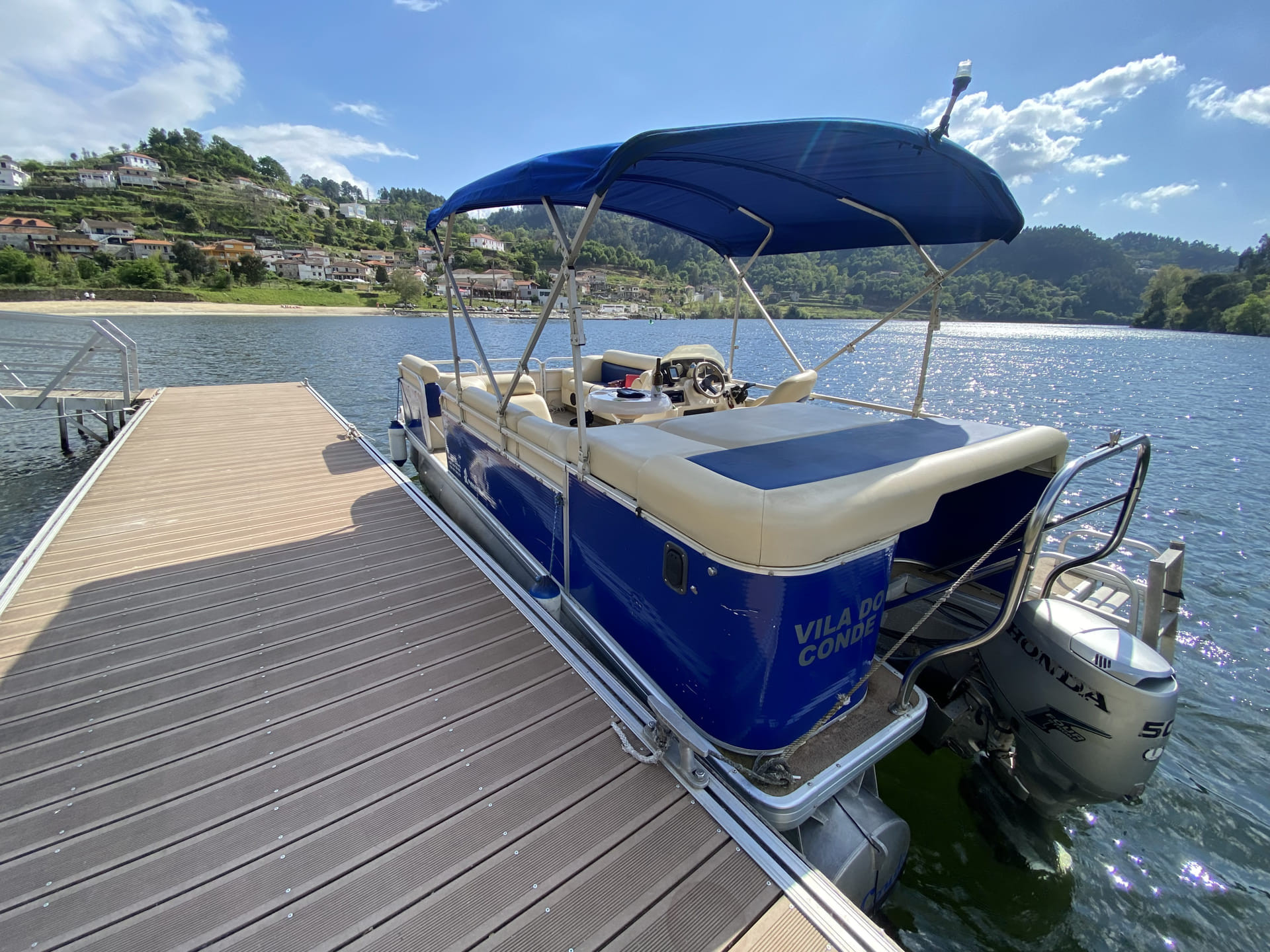 Pontoon Boat "América"